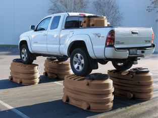 picture of truck on top of Flotender rainwater tanks